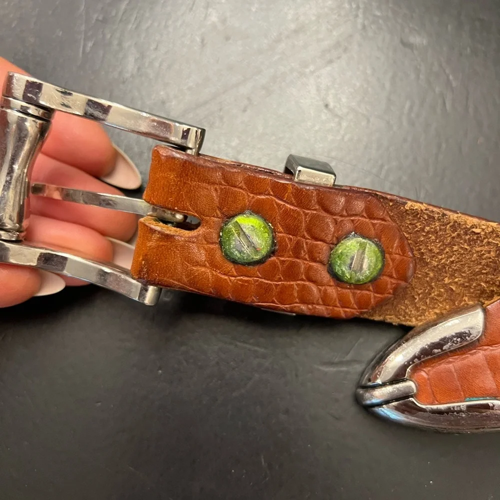 Vintage Tan‎ Leather Alligator Pattern Silver Tone Buckled Belt Sz XL 40-42